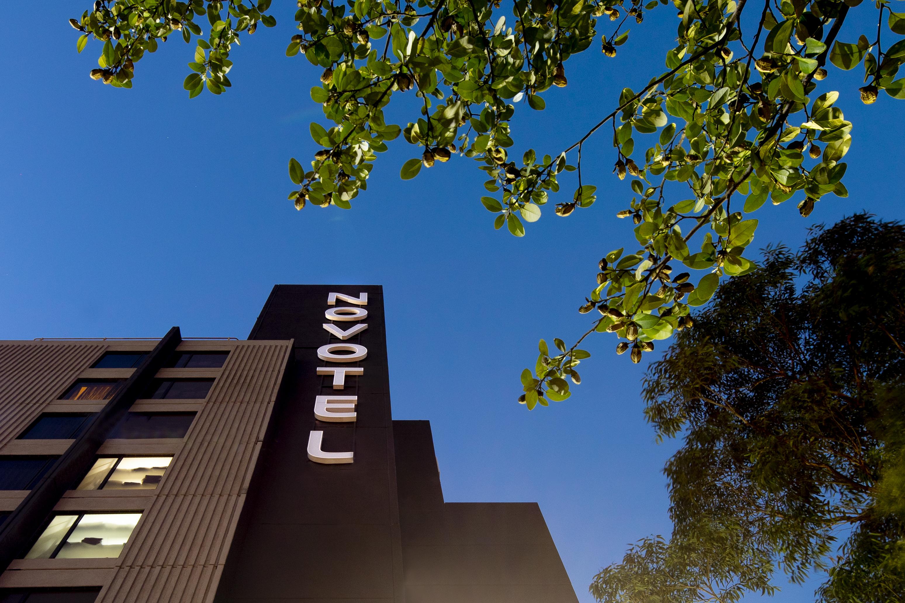 ノボテル シドニー インターナショナル エアポート Wolli Creek エクステリア 写真