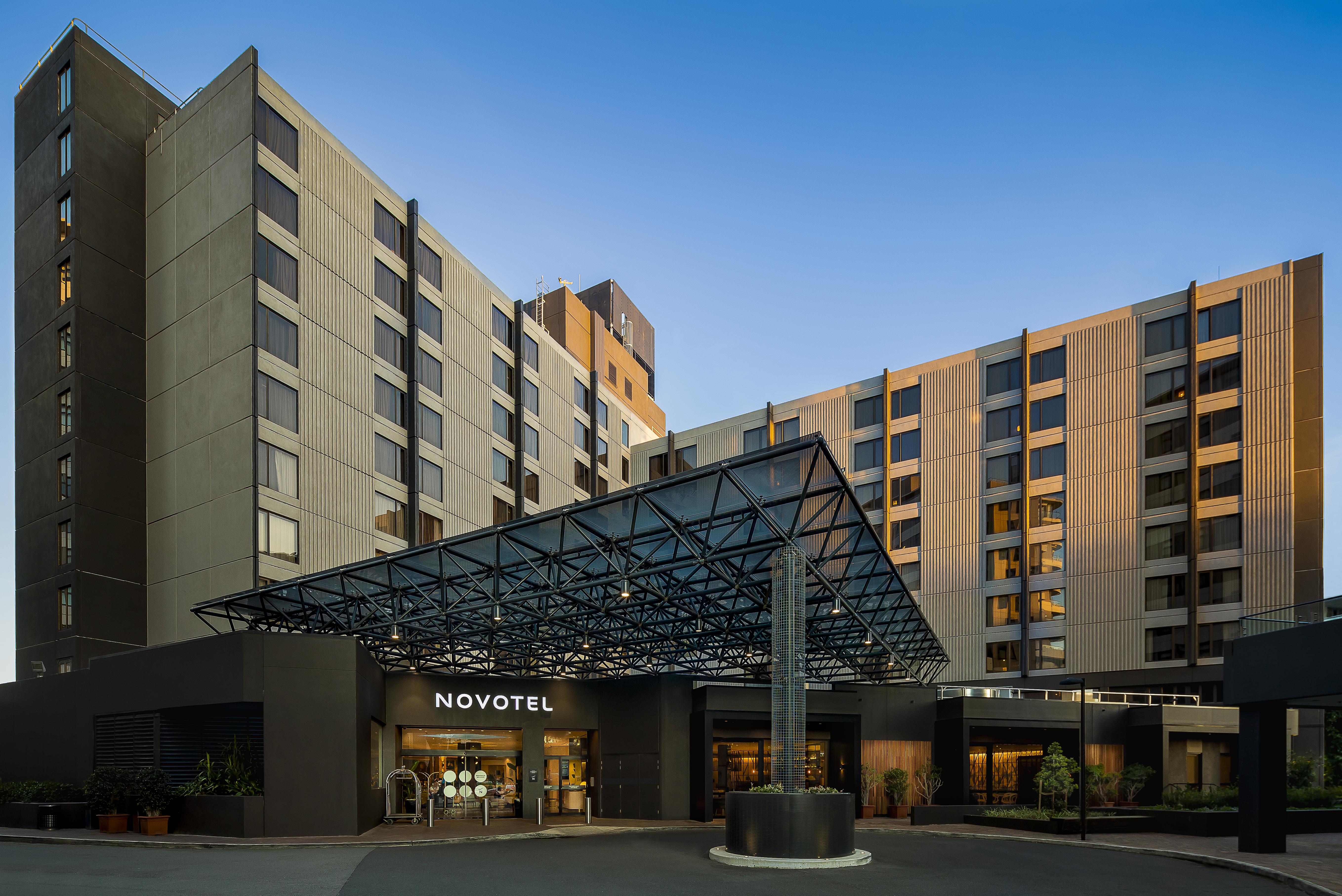 ノボテル シドニー インターナショナル エアポート Wolli Creek エクステリア 写真