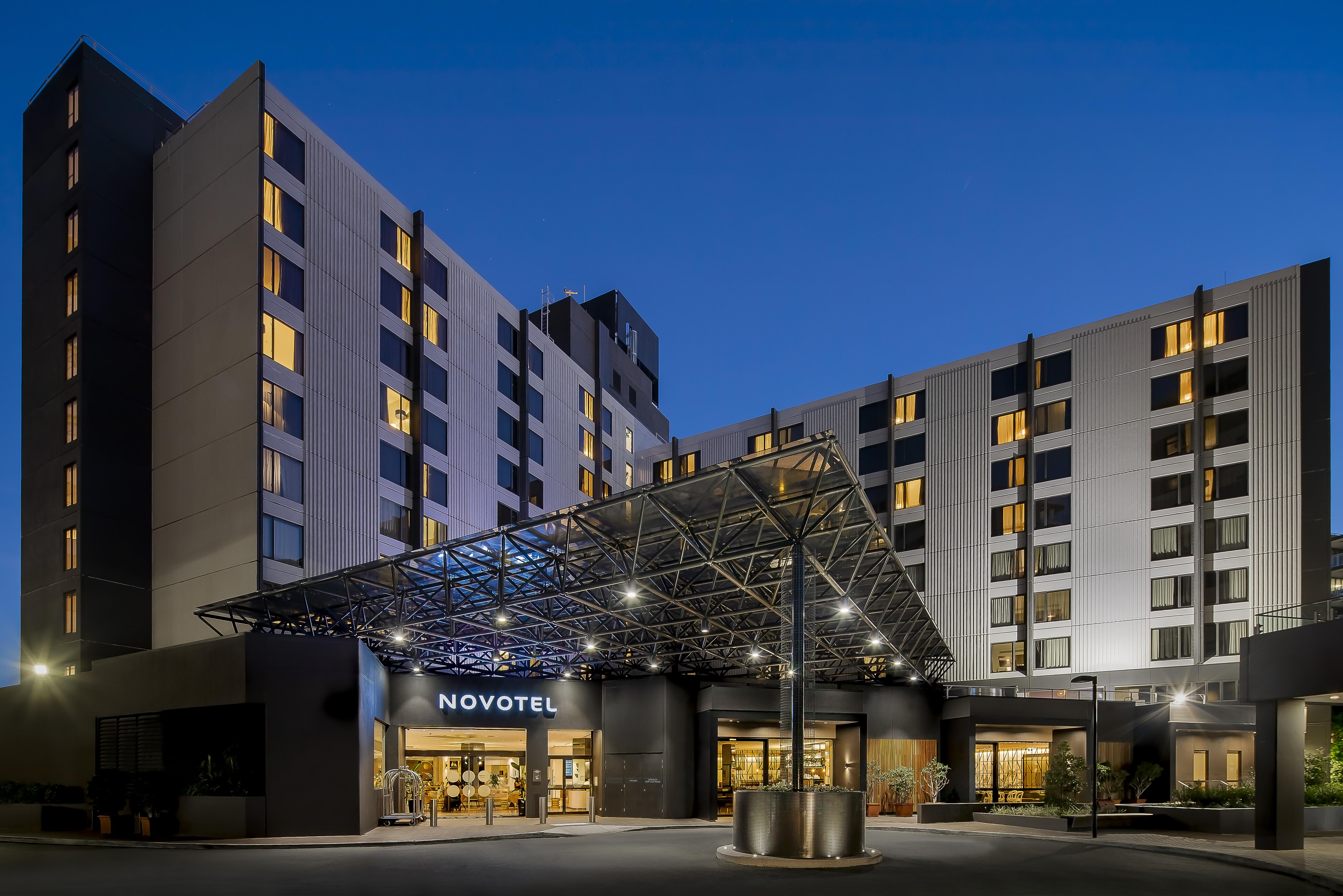 ノボテル シドニー インターナショナル エアポート Wolli Creek エクステリア 写真